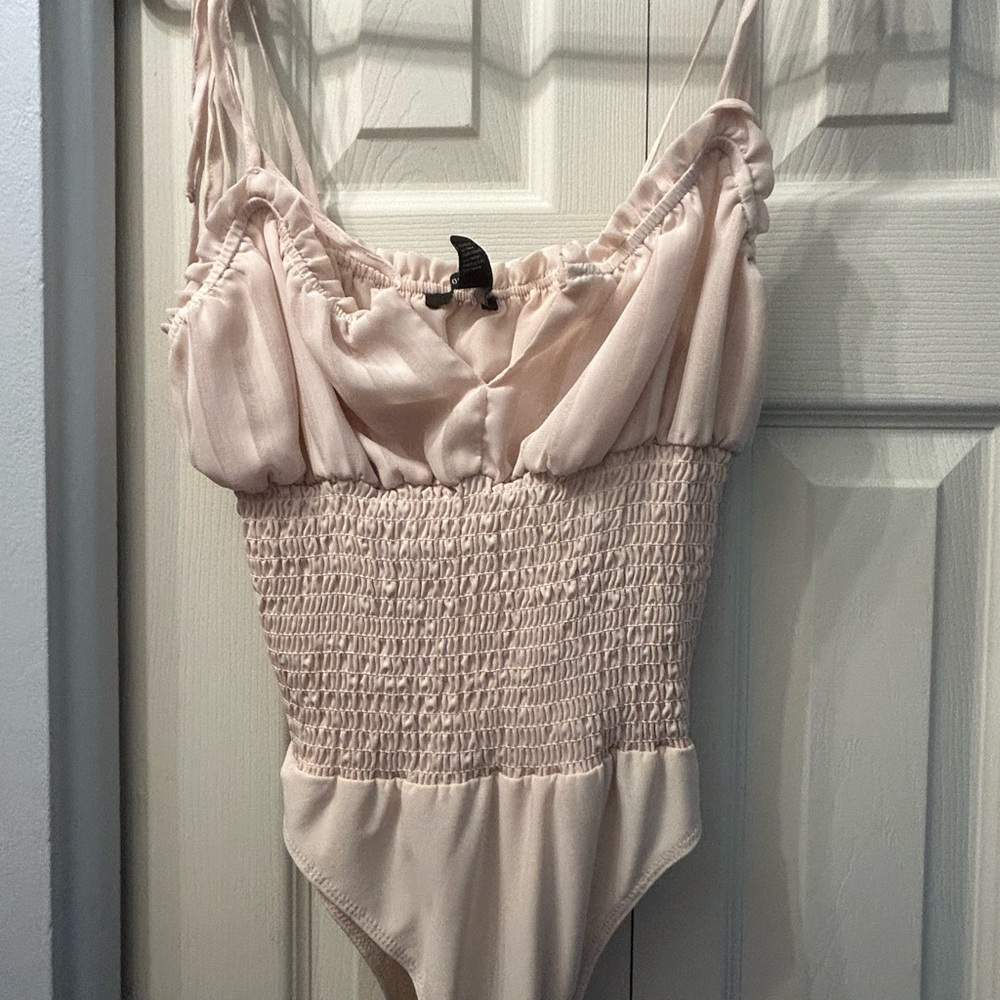 Forever 21 Cream Women's Bodysuit
